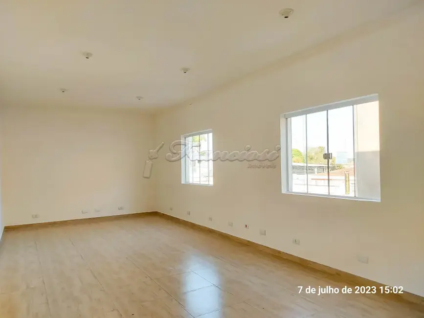 Prédio Inteiro para alugar, 30m2 em Centro, Itapetininga - SP - imagem 5 Foto 5 de Prédio Inteiro para alugar, 30m2 em Centro, Itapetininga - SP