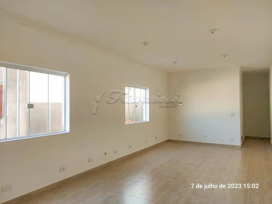 Prédio Inteiro para alugar, 30m2 em Centro, Itapetininga - SP - imagem 6 Foto 6 de Prédio Inteiro para alugar, 30m2 em Centro, Itapetininga - SP