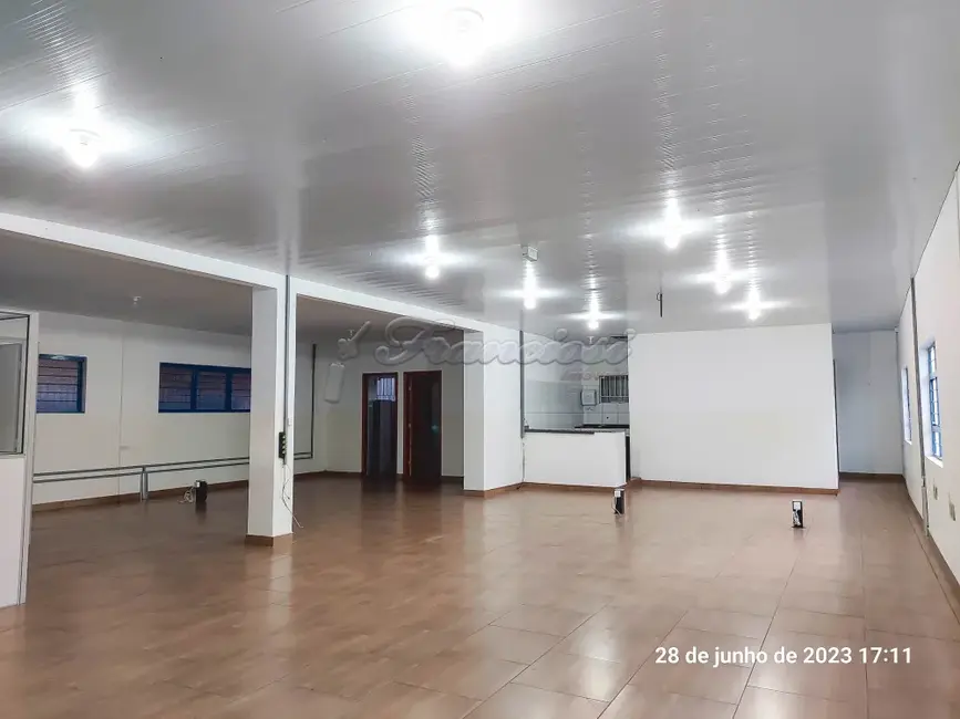 Foto 8 de Sala Comercial para alugar, 748m2 em Jardim Marabá, Itapetininga - SP