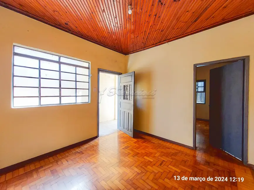 Foto 1 de Casa com 2 quartos para alugar, 97m2 em Vila Nova, Itapetininga - SP