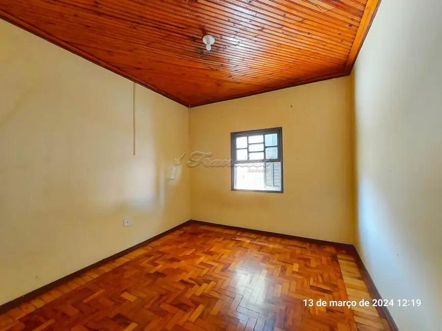 Foto 2 de Casa com 2 quartos para alugar, 97m2 em Vila Nova, Itapetininga - SP