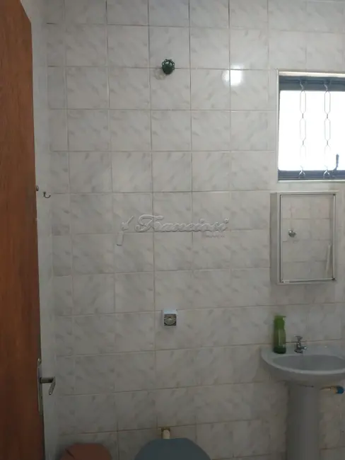 Foto 6 de Casa com 2 quartos à venda, 132m2 em Jardim Rosa Garcia, Tatui - SP