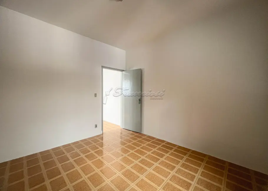 Foto 5 de Casa com 2 quartos à venda, 150m2 em Jardim Brasil, Itapetininga - SP