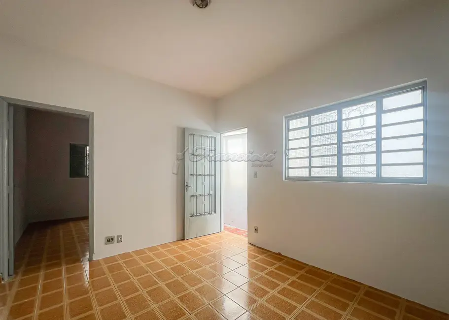 Foto 2 de Casa com 2 quartos à venda, 150m2 em Jardim Brasil, Itapetininga - SP
