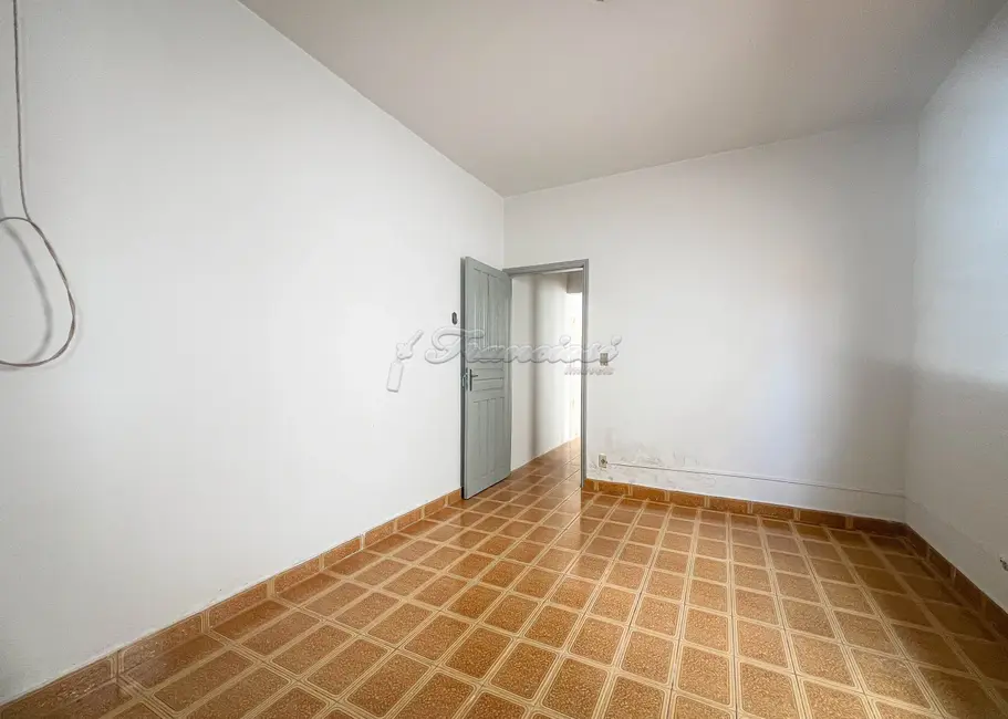 Foto 1 de Casa com 2 quartos à venda, 150m2 em Jardim Brasil, Itapetininga - SP