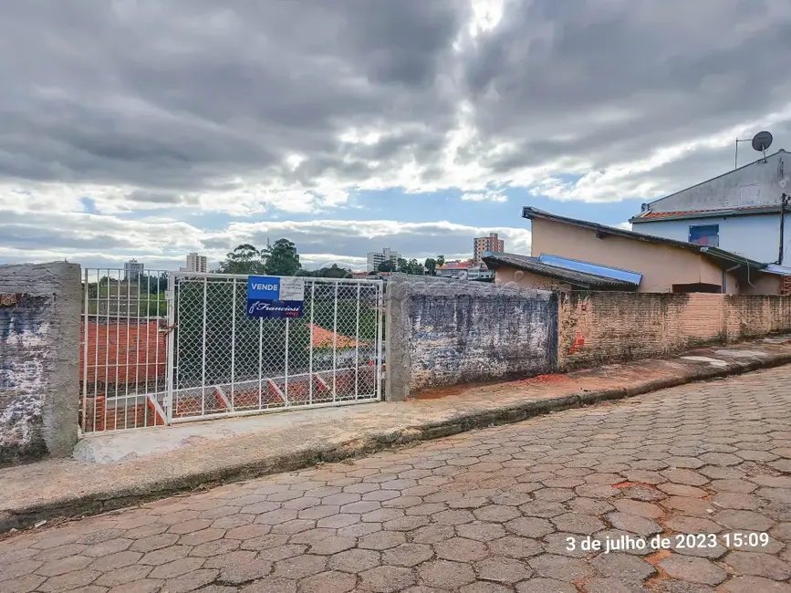 Foto 1 de Fazenda / Haras à venda, 265m2 em Vila Rosa, Itapetininga - SP