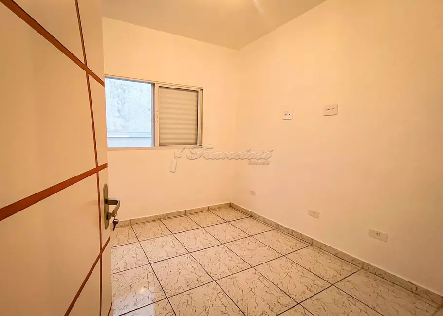 Casa com 2 quartos à venda, 125m2 em Jardim Monte Santo, Itapetininga - SP - imagem 6 Foto 6 de Casa com 2 quartos à venda, 125m2 em Jardim Monte Santo, Itapetininga - SP