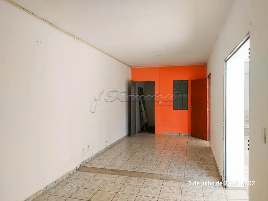 Prédio Inteiro para alugar, 450m2 em Centro, Itapetininga - SP - imagem 3 Foto 3 de Prédio Inteiro para alugar, 450m2 em Centro, Itapetininga - SP