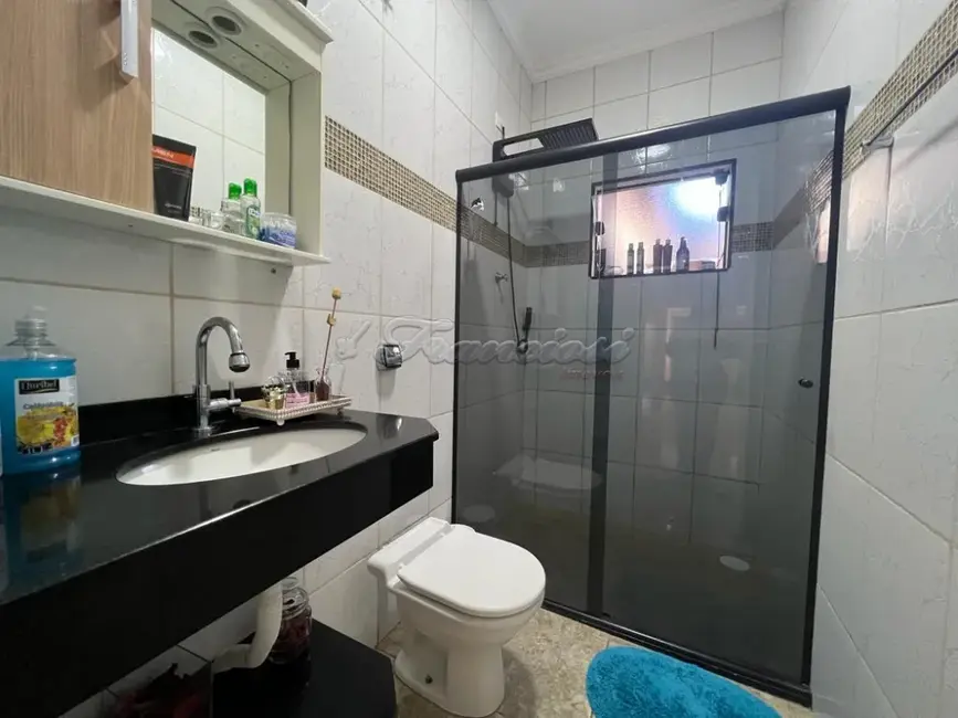 Casa com 4 quartos à venda, 233m2 em Jardim Mesquita, Itapetininga - SP - imagem 6 Foto 6 de Casa com 4 quartos à venda, 233m2 em Jardim Mesquita, Itapetininga - SP