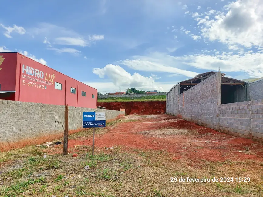 Foto 1 de Fazenda / Haras à venda, 470m2 em Vila Mazzei, Itapetininga - SP