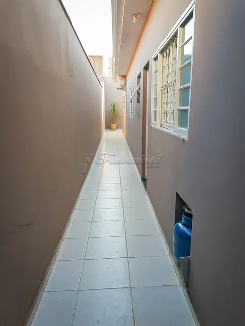 Casa com 2 quartos à venda, 107m2 em Parque Atenas do Sul, Itapetininga - SP - imagem 5 Foto 5 de Casa com 2 quartos à venda, 107m2 em Parque Atenas do Sul, Itapetininga - SP