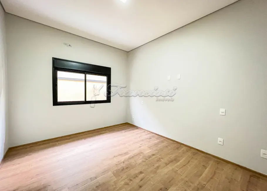 Casa de Condomínio com 3 quartos à venda, 179m2 em Terras de Santo Antônio, Itapetininga - SP - imagem 6 Foto 6 de Casa de Condomínio com 3 quartos à venda, 179m2 em Terras de Santo Antônio, Itapetininga - SP