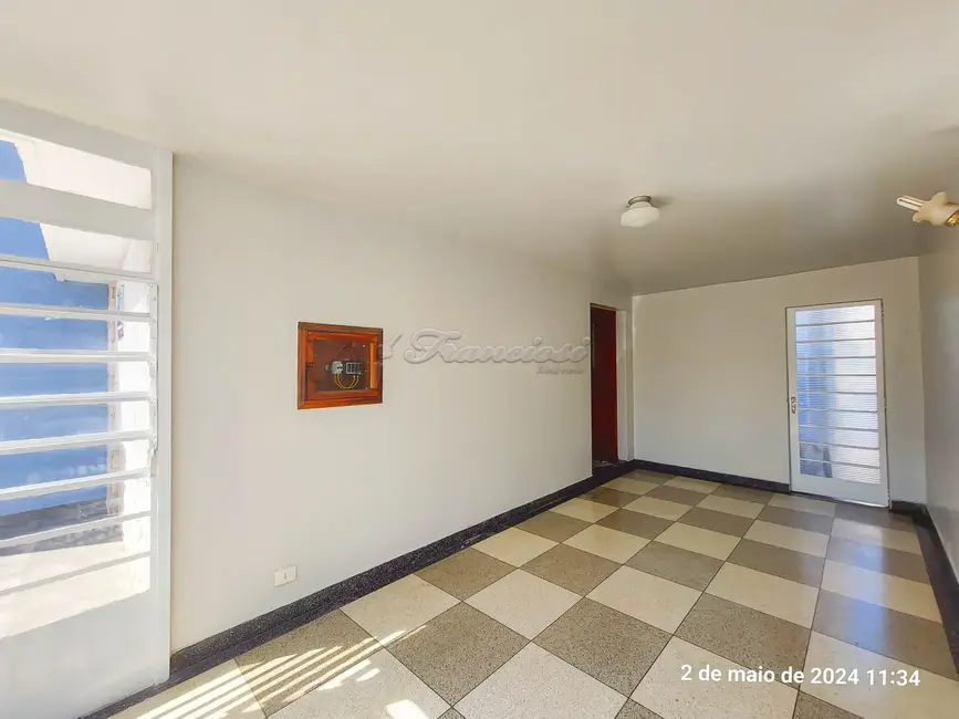 Foto 1 de Casa com 3 quartos para alugar, 188m2 em Centro, Itapetininga - SP