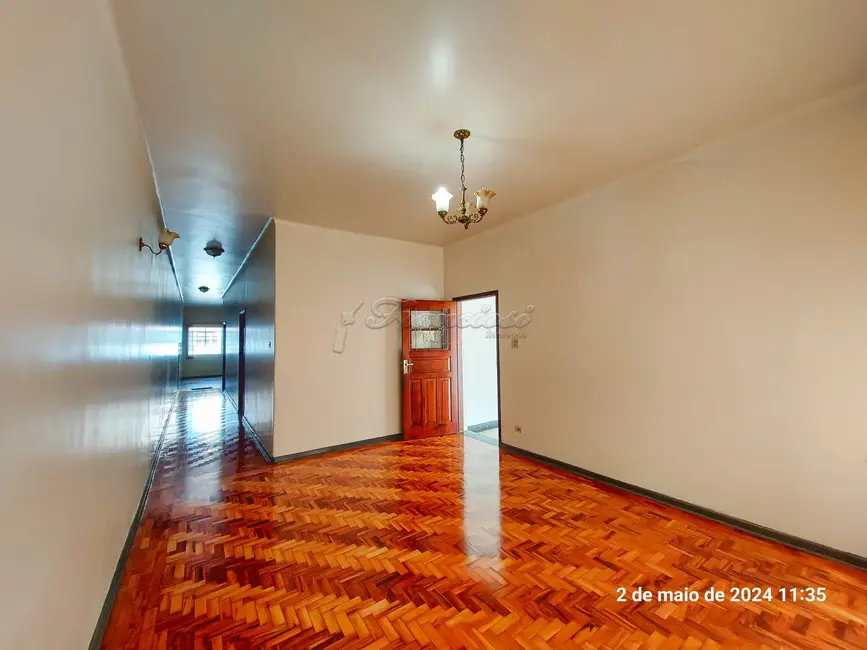 Foto 3 de Casa com 3 quartos para alugar, 188m2 em Centro, Itapetininga - SP