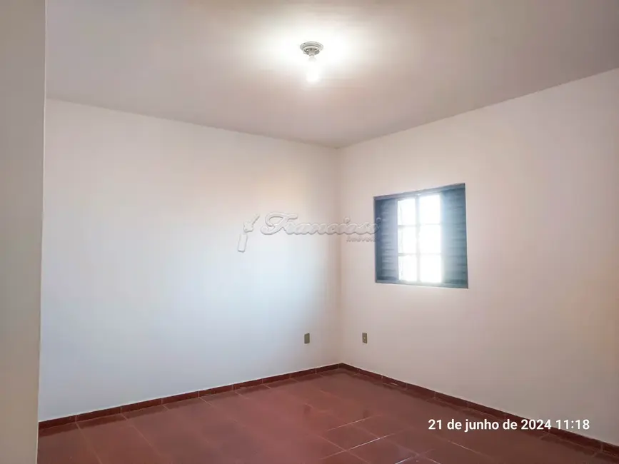 Casa com 3 quartos para alugar, 148m2 em Vila Nova Itapetininga, Itapetininga - SP - imagem 9 Foto 9 de Casa com 3 quartos para alugar, 148m2 em Vila Nova Itapetininga, Itapetininga - SP