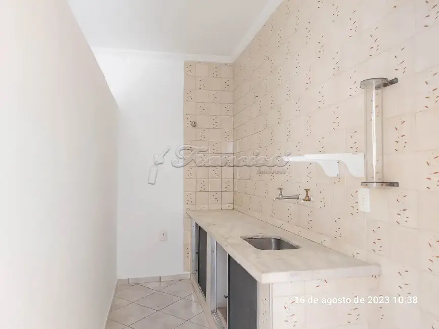 Prédio Inteiro para alugar, 210m2 em Centro, Itapetininga - SP - imagem 9 Foto 9 de Prédio Inteiro para alugar, 210m2 em Centro, Itapetininga - SP