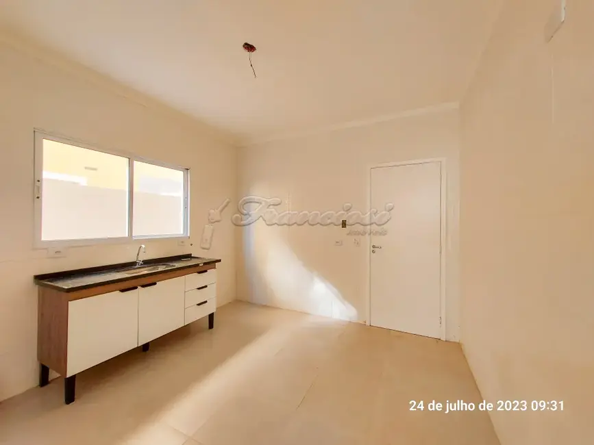 Casa com 3 quartos para alugar, 150m2 em Itapetininga - SP - imagem 3 Foto 3 de Casa com 3 quartos para alugar, 150m2 em Itapetininga - SP
