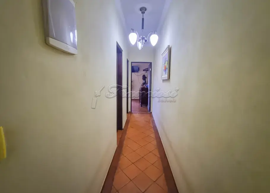 Casa com 2 quartos à venda, 118m2 em Vila Nastri, Itapetininga - SP - imagem 4 Foto 4 de Casa com 2 quartos à venda, 118m2 em Vila Nastri, Itapetininga - SP