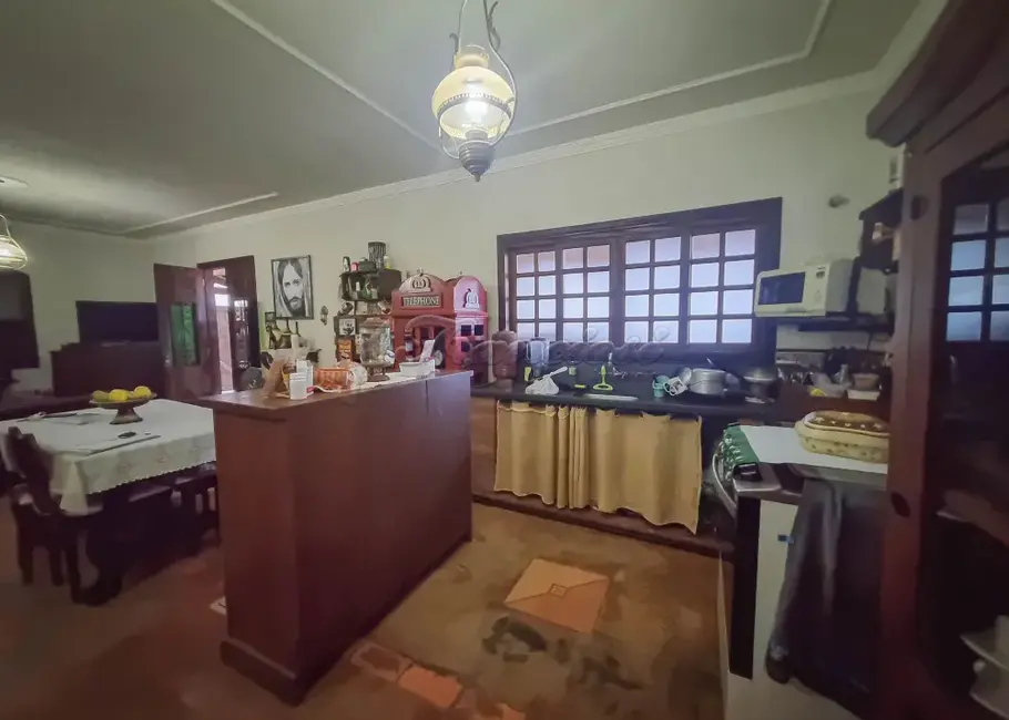 Foto 1 de Casa com 2 quartos à venda, 118m2 em Vila Nastri, Itapetininga - SP