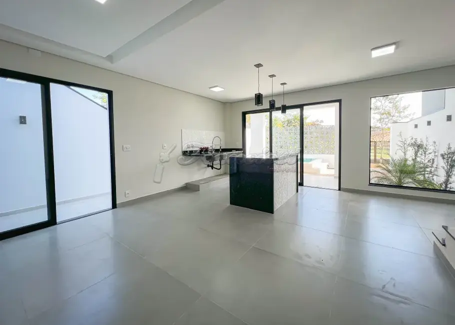 Casa de Condomínio com 3 quartos à venda, 136m2 em Jardim Marabá, Itapetininga - SP - imagem 2 Foto 2 de Casa de Condomínio com 3 quartos à venda, 136m2 em Jardim Marabá, Itapetininga - SP