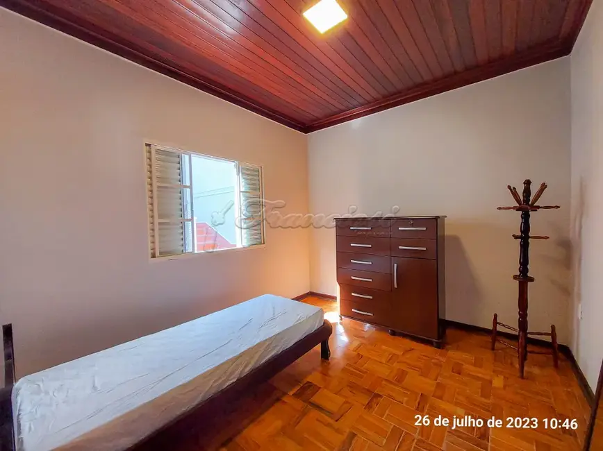 Foto 4 de Casa com 3 quartos para alugar, 176m2 em Centro, Itapetininga - SP
