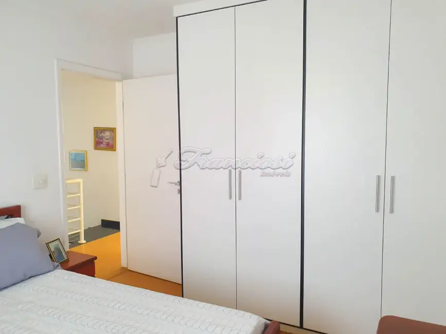 Casa com 4 quartos à venda, 283m2 em Itapetininga - SP - imagem 8 Foto 8 de Casa com 4 quartos à venda, 283m2 em Itapetininga - SP