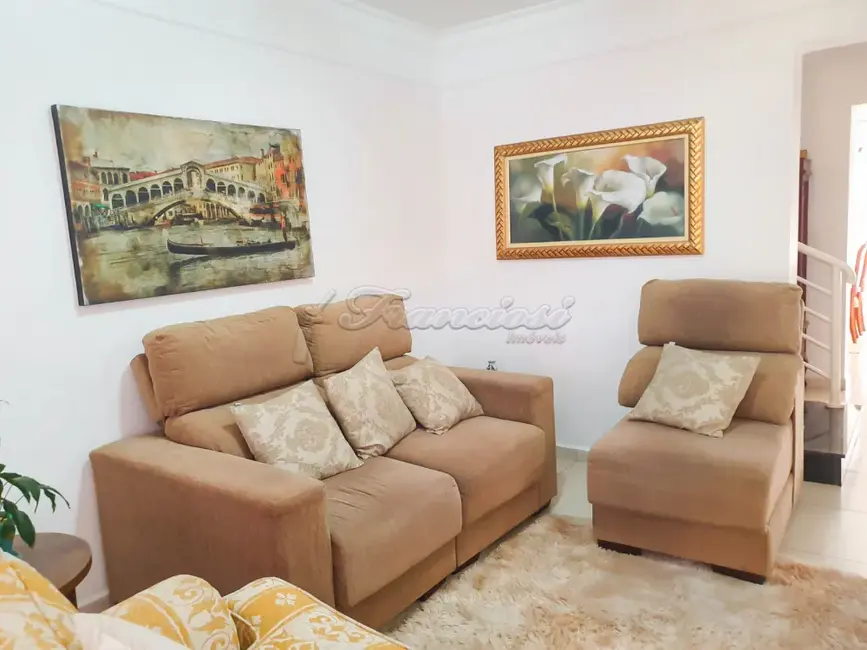 Casa com 4 quartos à venda, 283m2 em Itapetininga - SP - imagem 4 Foto 4 de Casa com 4 quartos à venda, 283m2 em Itapetininga - SP