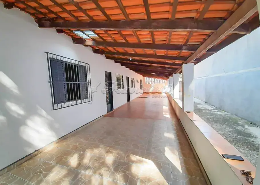 Casa com 2 quartos à venda, 250m2 em Jardim Monte Santo, Itapetininga - SP - imagem 5 Foto 5 de Casa com 2 quartos à venda, 250m2 em Jardim Monte Santo, Itapetininga - SP
