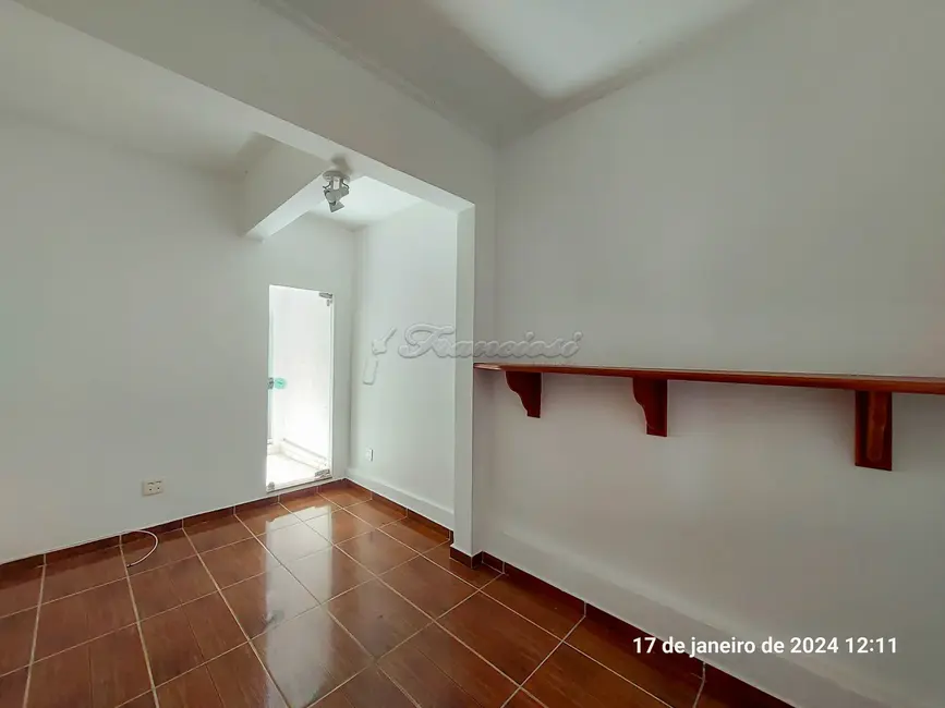 Foto 2 de Casa com 2 quartos à venda, 142m2 em Centro, Itapetininga - SP