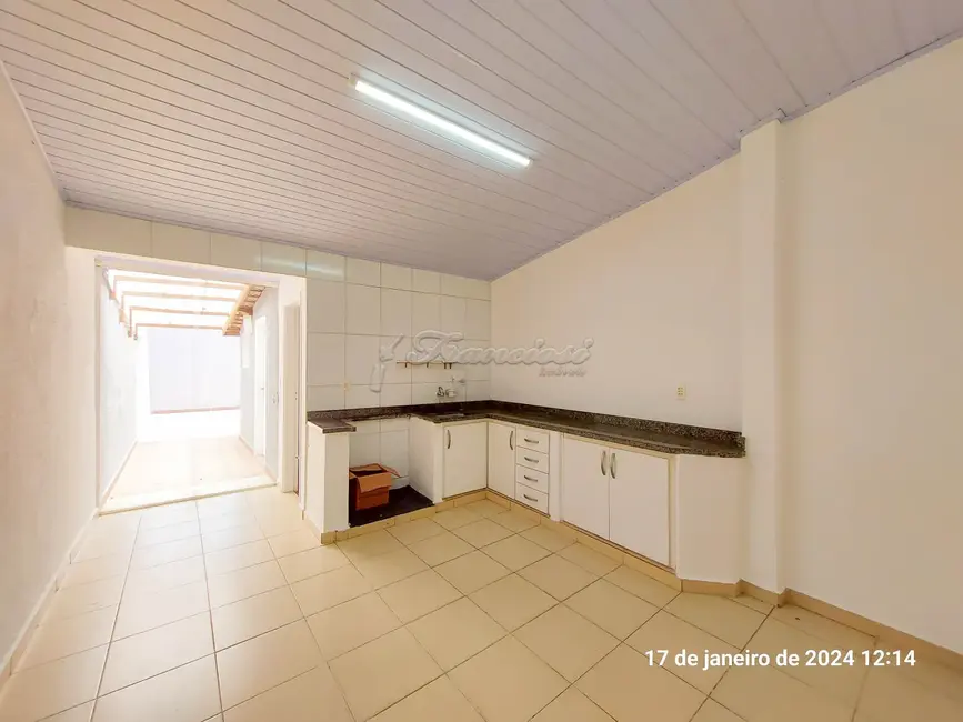 Casa com 2 quartos à venda, 142m2 em Centro, Itapetininga - SP - imagem 9 Foto 9 de Casa com 2 quartos à venda, 142m2 em Centro, Itapetininga - SP