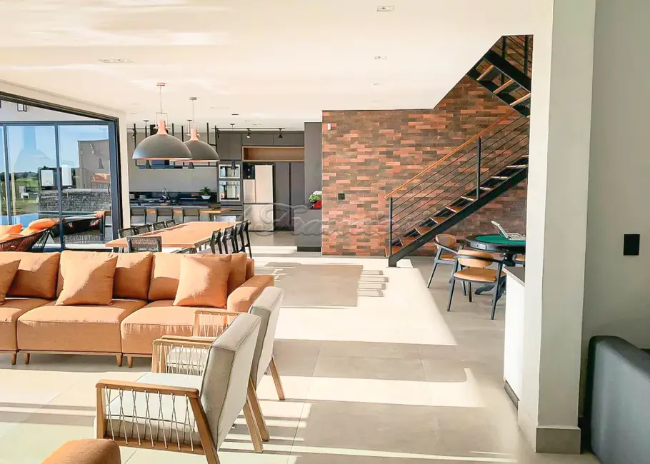 Casa de Condomínio com 5 quartos à venda, 1260m2 em Itai - SP - imagem 2 Foto 2 de Casa de Condomínio com 5 quartos à venda, 1260m2 em Itai - SP