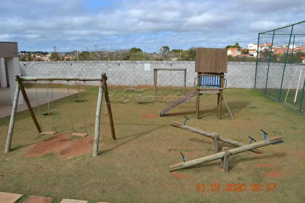 Foto 9 de Casa de Condomínio com 2 quartos para alugar, 43m2 em Vila Belo Horizonte, Itapetininga - SP