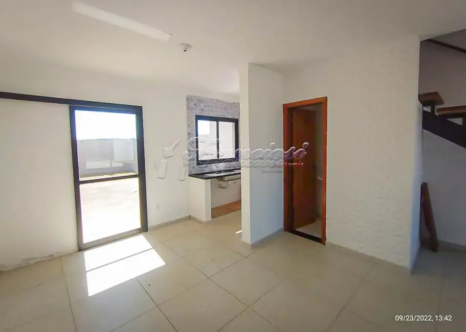 Casa de Condomínio com 2 quartos à venda, 64m2 em Vila Vendramini, Itapetininga - SP - imagem 3 Foto 3 de Casa de Condomínio com 2 quartos à venda, 64m2 em Vila Vendramini, Itapetininga - SP