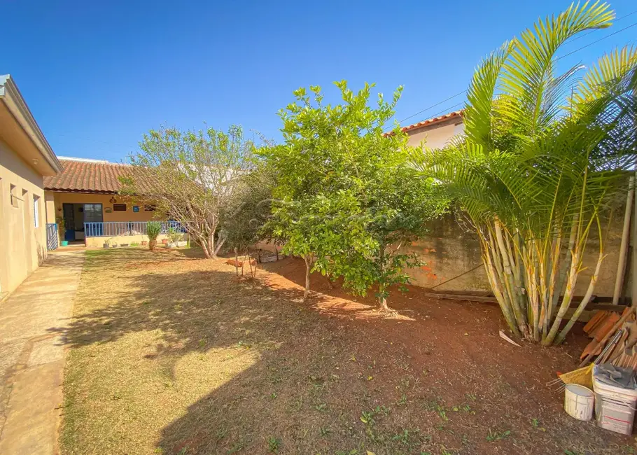 Casa com 2 quartos à venda, 300m2 em Itapetininga - SP - imagem 6 Foto 6 de Casa com 2 quartos à venda, 300m2 em Itapetininga - SP