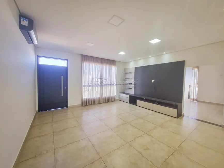 Casa de Condomínio com 3 quartos à venda, 300m2 em Jardim Marabá, Itapetininga - SP - imagem 7 Foto 7 de Casa de Condomínio com 3 quartos à venda, 300m2 em Jardim Marabá, Itapetininga - SP