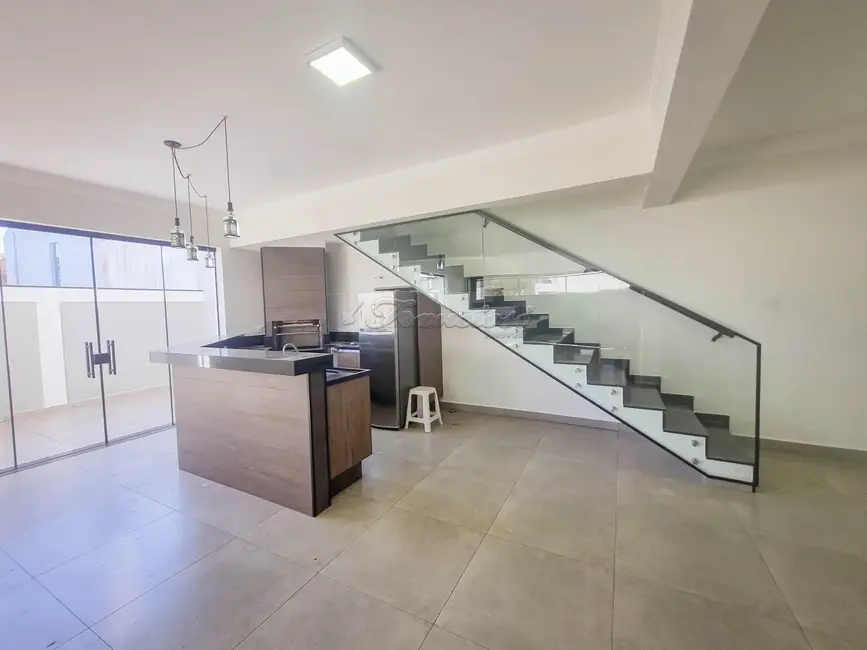 Casa de Condomínio com 3 quartos à venda, 300m2 em Jardim Marabá, Itapetininga - SP - imagem 5 Foto 5 de Casa de Condomínio com 3 quartos à venda, 300m2 em Jardim Marabá, Itapetininga - SP