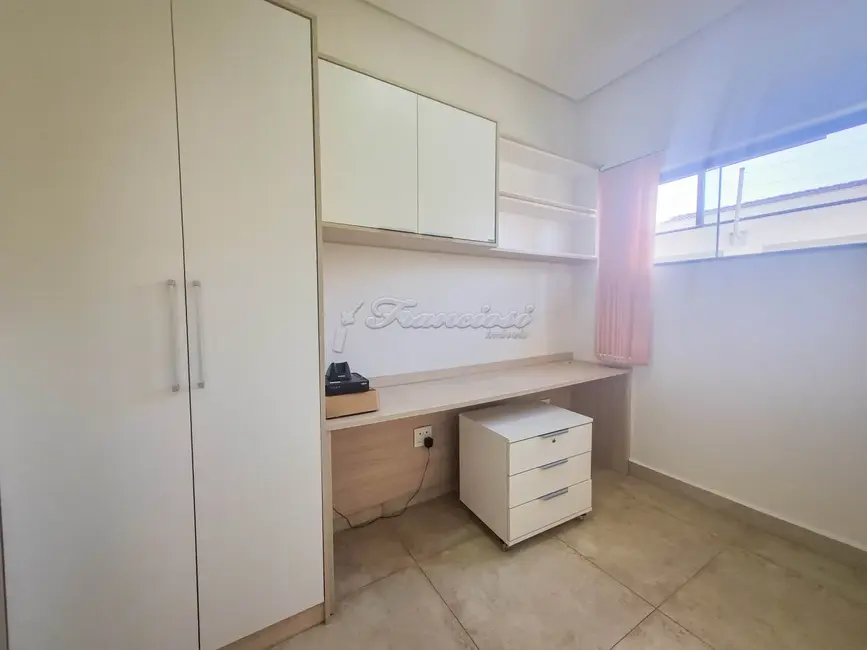 Casa de Condomínio com 3 quartos à venda, 300m2 em Jardim Marabá, Itapetininga - SP - imagem 9 Foto 9 de Casa de Condomínio com 3 quartos à venda, 300m2 em Jardim Marabá, Itapetininga - SP