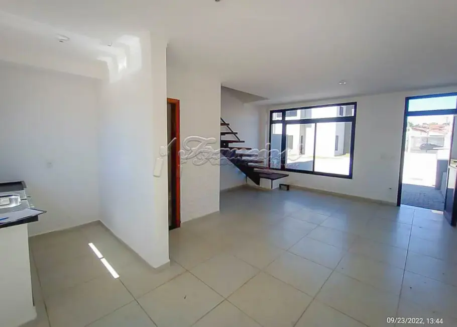 Foto 2 de Casa de Condomínio com 2 quartos à venda, 64m2 em Vila Vendramini, Itapetininga - SP