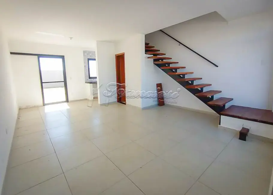 Foto 1 de Casa de Condomínio com 2 quartos à venda, 64m2 em Vila Vendramini, Itapetininga - SP