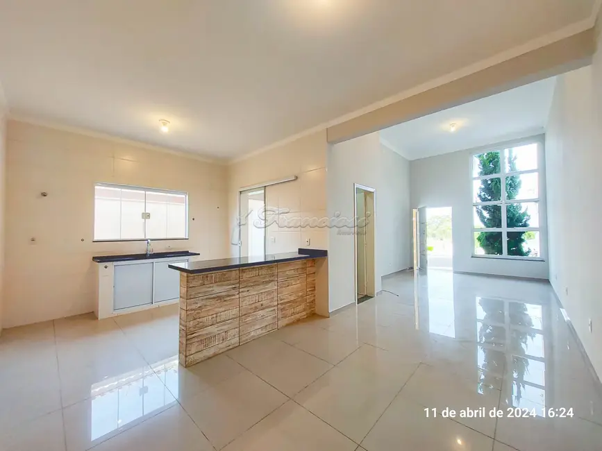 Casa de Condomínio com 2 quartos à venda, 188m2 em Vila Progresso, Itapetininga - SP - imagem 6 Foto 6 de Casa de Condomínio com 2 quartos à venda, 188m2 em Vila Progresso, Itapetininga - SP