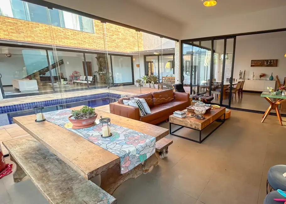 Foto 2 de Casa de Condomínio com 4 quartos à venda, 753m2 em Jardim Colombo, Itapetininga - SP