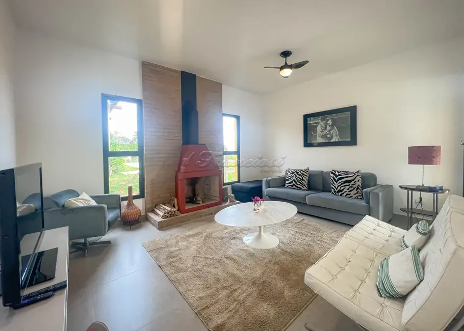 Casa de Condomínio com 3 quartos à venda, 1130m2 em Alambari - SP - imagem 1 Foto 1 de Casa de Condomínio com 3 quartos à venda, 1130m2 em Alambari - SP