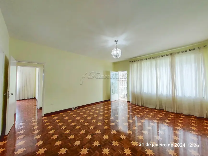 Casa com 3 quartos à venda, 248m2 em Vila Rosa, Itapetininga - SP - imagem 3 Foto 3 de Casa com 3 quartos à venda, 248m2 em Vila Rosa, Itapetininga - SP