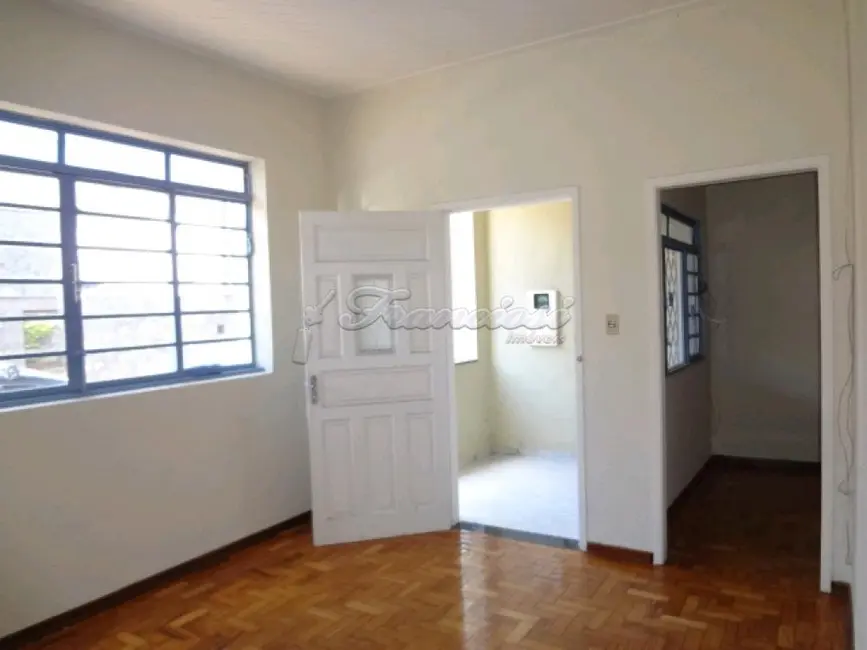 Foto 1 de Casa com 3 quartos à venda, 256m2 em Centro, Itapetininga - SP