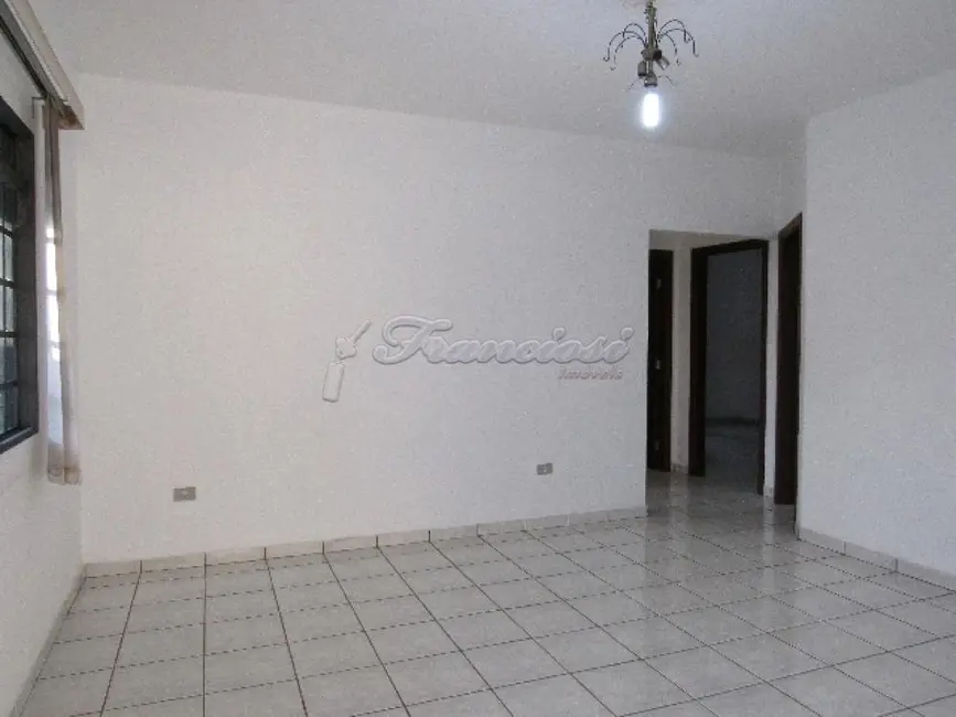 Foto 2 de Casa com 2 quartos à venda, 150m2 em Jardim Fogaça, Itapetininga - SP