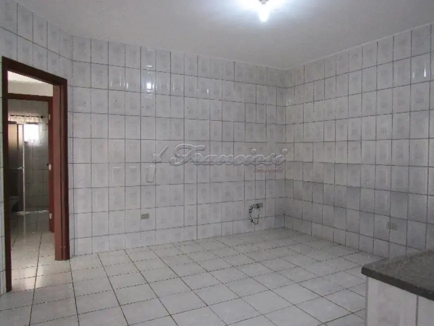 Casa com 2 quartos à venda, 150m2 em Jardim Fogaça, Itapetininga - SP - imagem 8 Foto 8 de Casa com 2 quartos à venda, 150m2 em Jardim Fogaça, Itapetininga - SP