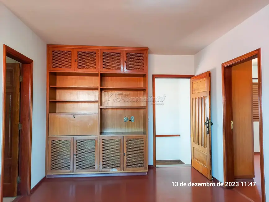 Casa com 4 quartos à venda, 300m2 em Jardim Itália, Itapetininga - SP - imagem 8 Foto 8 de Casa com 4 quartos à venda, 300m2 em Jardim Itália, Itapetininga - SP