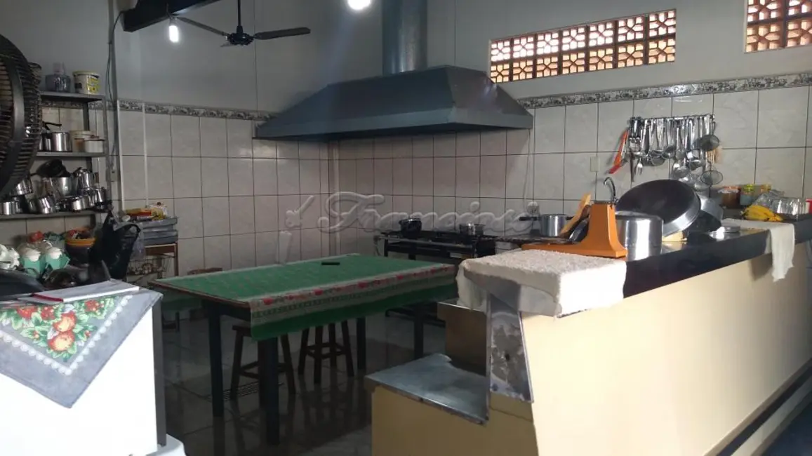 Foto 2 de Sala Comercial com 1 quarto à venda, 136m2 em Parque Atenas do Sul, Itapetininga - SP