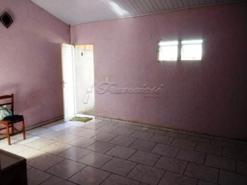 Foto 1 de Casa com 1 quarto à venda, 30m2 em Vila Santana, Itapetininga - SP