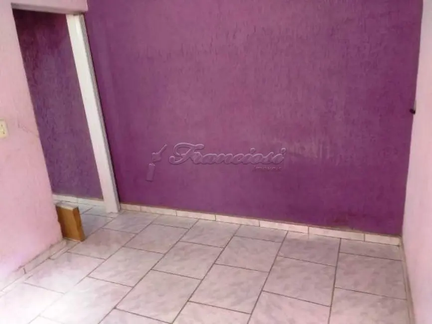 Casa com 1 quarto à venda, 30m2 em Vila Santana, Itapetininga - SP - imagem 2 Foto 2 de Casa com 1 quarto à venda, 30m2 em Vila Santana, Itapetininga - SP